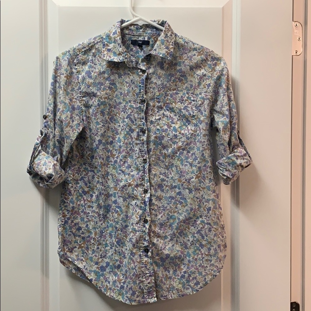 Gap floral button down